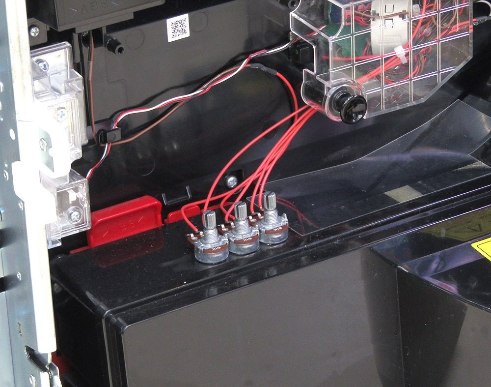 スマスロ実機 L革命機 ヴァルヴレイヴ パチスロ実機 スマスロユニット搭載 100V対応 Vol調節有 SANKYO/三共 ヴヴヴ - 安心保証・業界最安値の販売 福助
