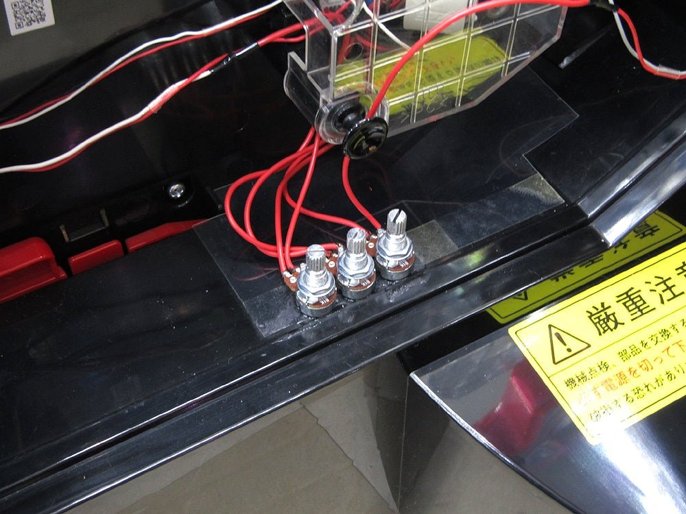 スマスロ実機 Lマクロスフロンティア4 パチスロ実機 スマスロユニット搭載 100V対応 Vol調節有 SANKYO/サンキョー - 安心保証・業界最安値の販売 福助