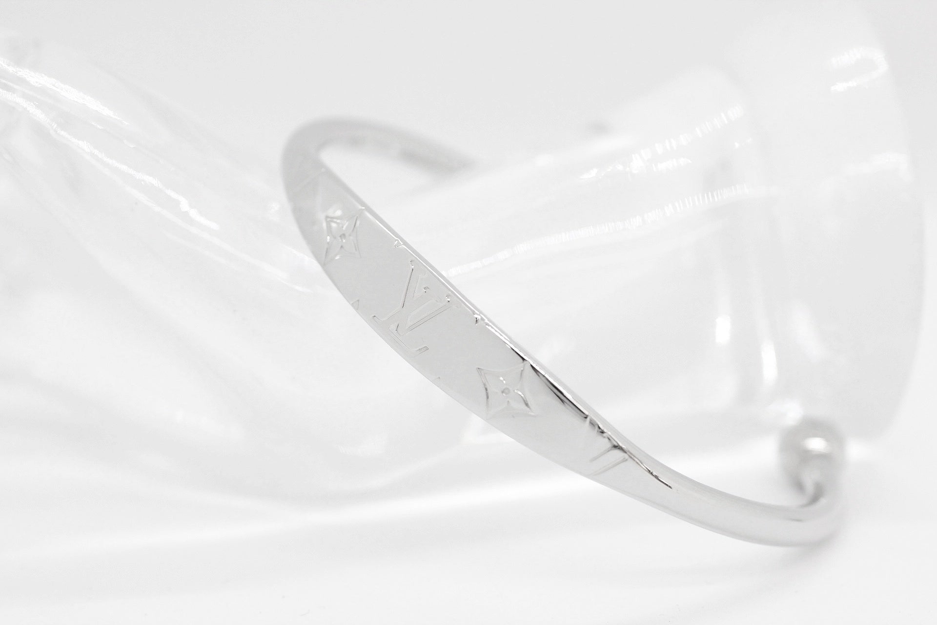 LOUIS VUITTON(ルイ ヴィトン) M64839 モノグラム ジョンク バングル ブレスレット M シルバー - 安心保証・業界最安値の販売 福助