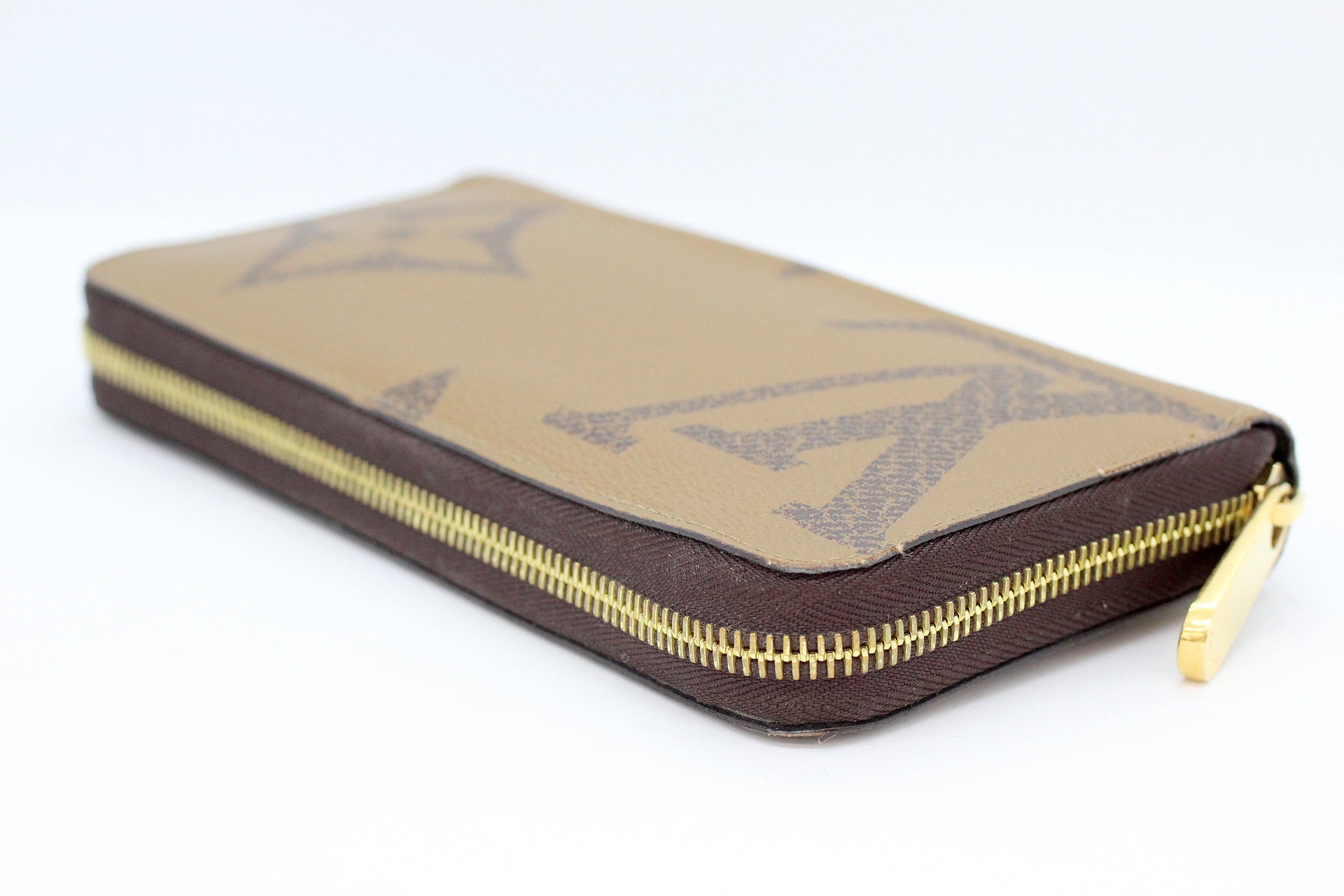 LOUIS VUITTON(ルイヴィトン) モノグラム ジャイアント M69353 ジッピーウォレット ラウンドファスナー長財布 - 安心保証・業界最安値の販売 福助