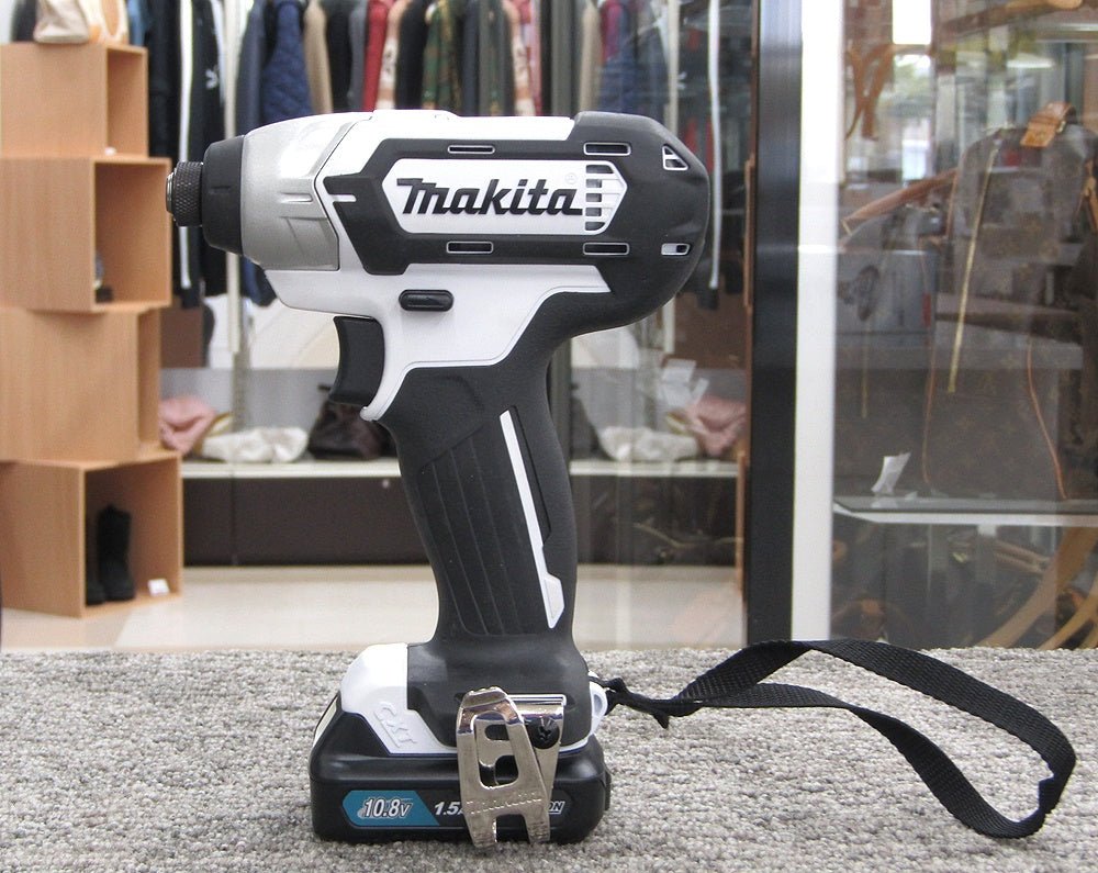 makita マキタ 充電式インパクトドライバ(白) 10.8V 1.5Ah バッテリ・充電器・ツールバッグ付 TD110DSHSW - 電動工具・楽器・ブランド・住設家電も総合リユース｜リサイクルショップ福助
