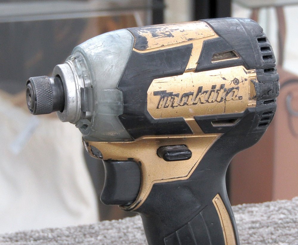 makita マキタ 14.4V充電式インパクトドライバ TD137D 本体のみ 創業100周年 限定仕様 ゴールド - 電動工具・楽器・ブランド・住設家電も総合リユース｜リサイクルショップ福助