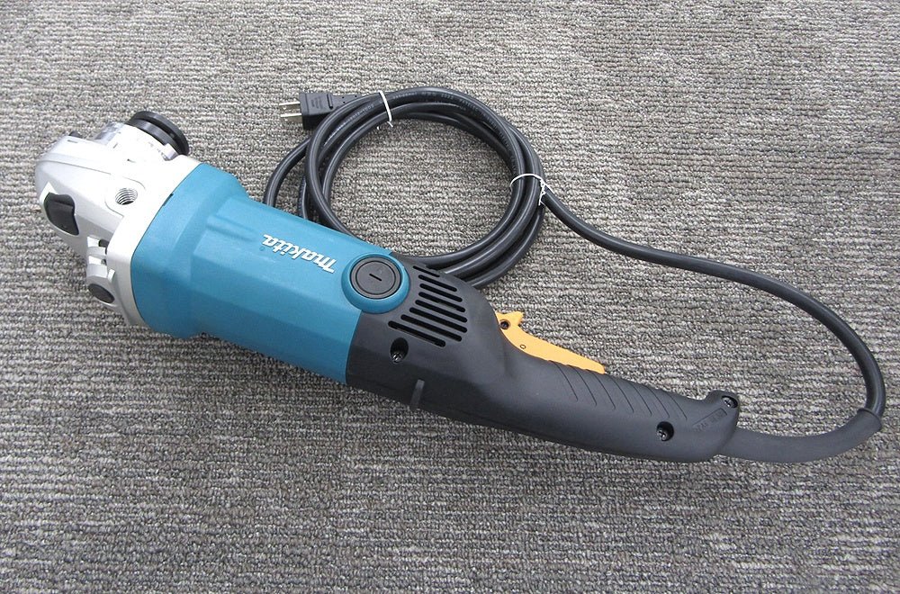 makita マキタ 180mm 電子ディスクグラインダ GA7011C - 電動工具・楽器・ブランド・住設家電も総合リユース｜リサイクルショップ福助