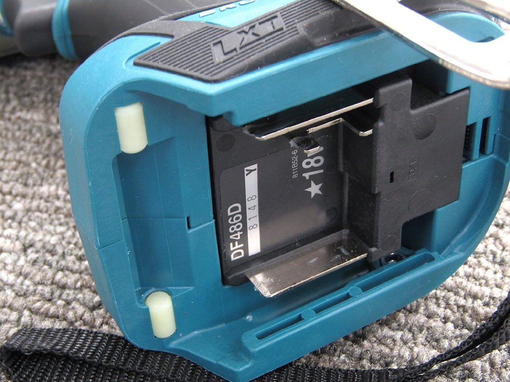 makita マキタ 充電式ドライバドリル 18V DF486D 青 充電器 ケース付属(バッテリー欠品) - 電動工具・楽器・ブランド・住設家電も総合リユース｜リサイクルショップ福助