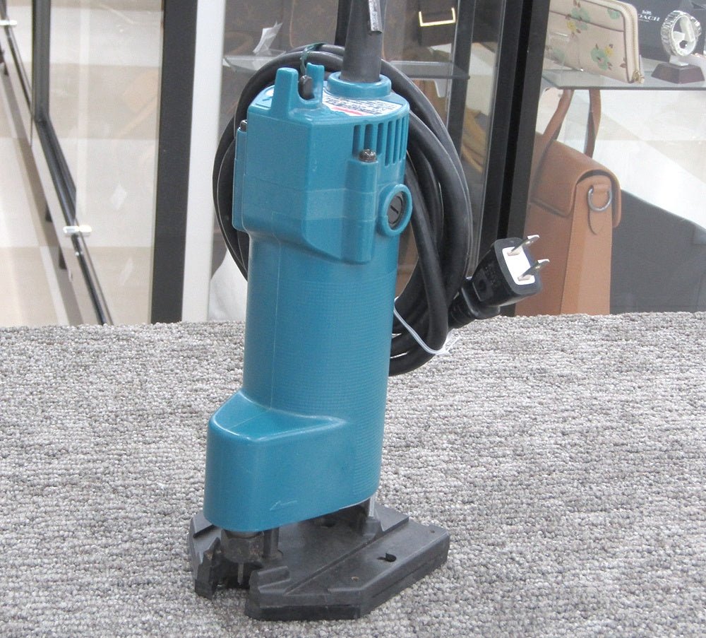 makita マキタ 3705 トリマ チャック孔径6mm - 電動工具・楽器・ブランド・住設家電も総合リユース｜リサイクルショップ福助