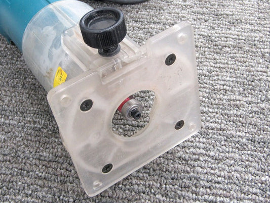 makita マキタ トリマ チャック孔径6mm 3707F 単相100V 50/60Hz - 電動工具・楽器・ブランド・住設家電も総合リユース｜リサイクルショップ福助