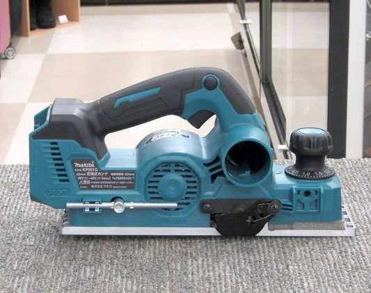 makita マキタ KP001GRDX 82mm充電式カンナ 40Vmax2.5Ａh バッテリ2本・充電器付 - 電動工具・楽器・ブランド・住設家電も総合リユース｜リサイクルショップ福助