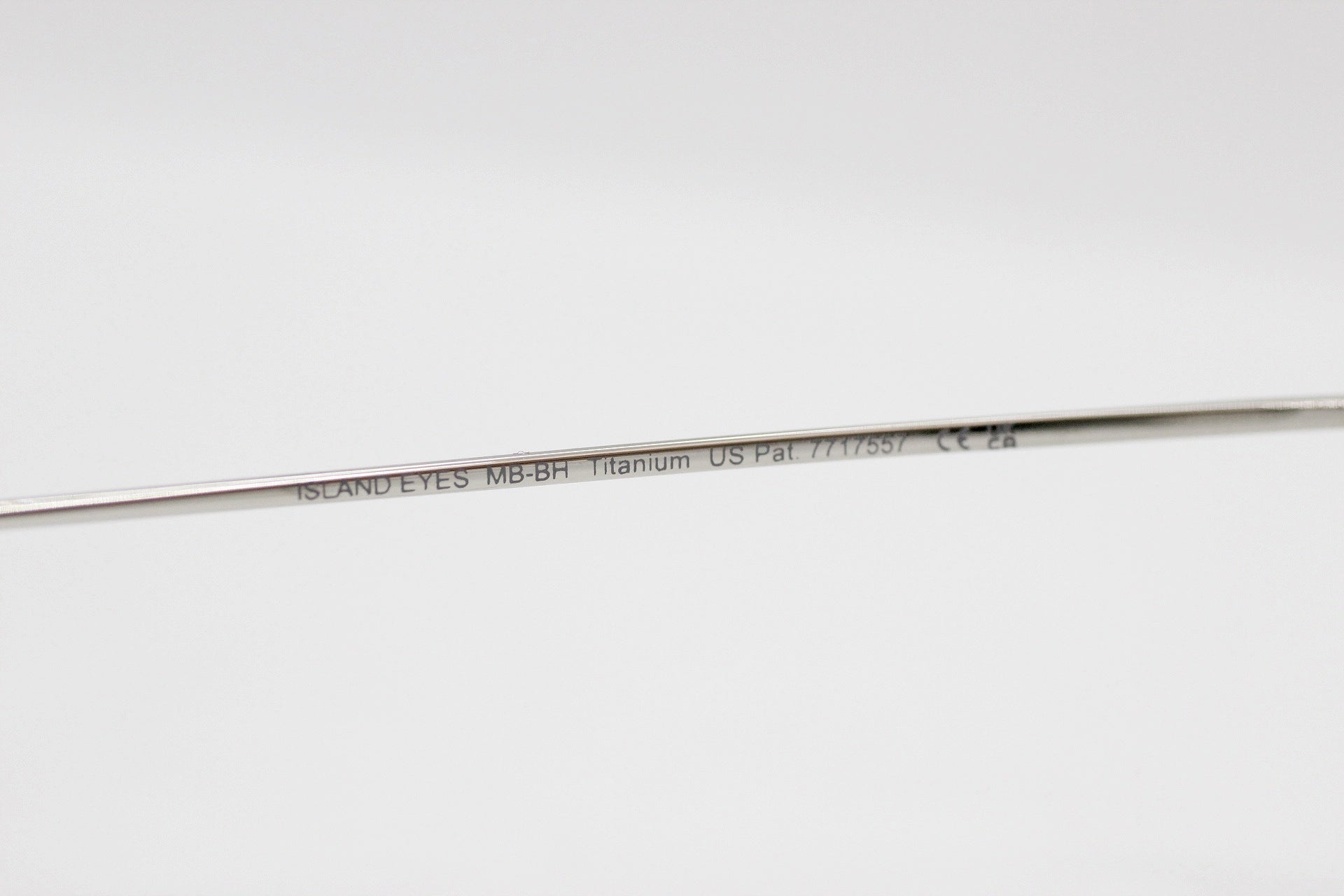 MAUI JIM(マウイジム) MJ859 - 17 サングラス ミラーレンズ ISLAND EYES シルバーカラー チタニウムフレーム - 安心保証・業界最安値の販売 福助