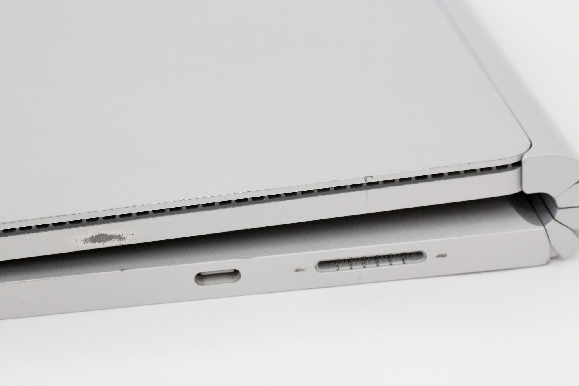 Microsoft(マイクロソフト) Surface Book 3 SLZ-00018 (15型/Windows11Pro/Core i7-1065G7/メモリ16GB/SSD256GB/Intel Iris Xe Graphics)ノートPC - 電動工具・楽器・ブランド・住設家電も総合リユース｜リサイクルショップ福助