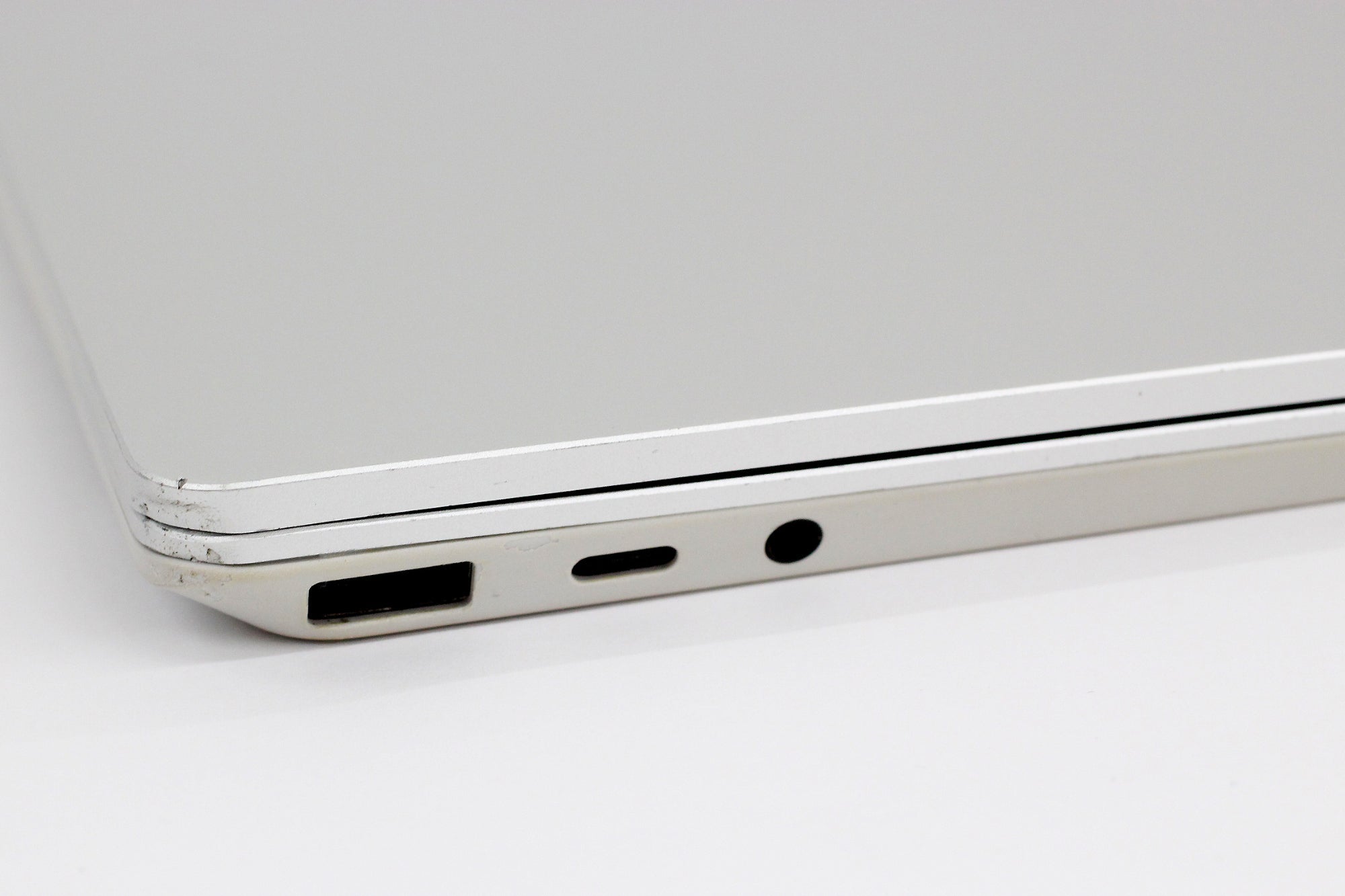 Microsoft(マイクロソフト) Surface Laptop Go 2 KQR-00016 [プラチナ] (i5-1135G7/8GB/SSD256GB/12.4型/Windows11Pro) ノートPC - 電動工具・楽器・ブランド・住設家電も総合リユース｜リサイクルショップ福助