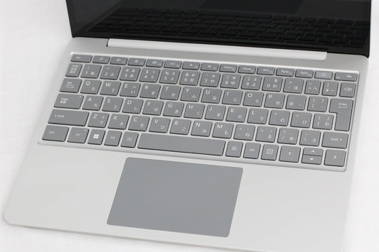 Microsoft(マイクロソフト) Surface Laptop Go 2 KQR-00016 [プラチナ] (i5-1135G7/8GB/SSD256GB/12.4型/Windows11Pro) ノートPC - 電動工具・楽器・ブランド・住設家電も総合リユース｜リサイクルショップ福助