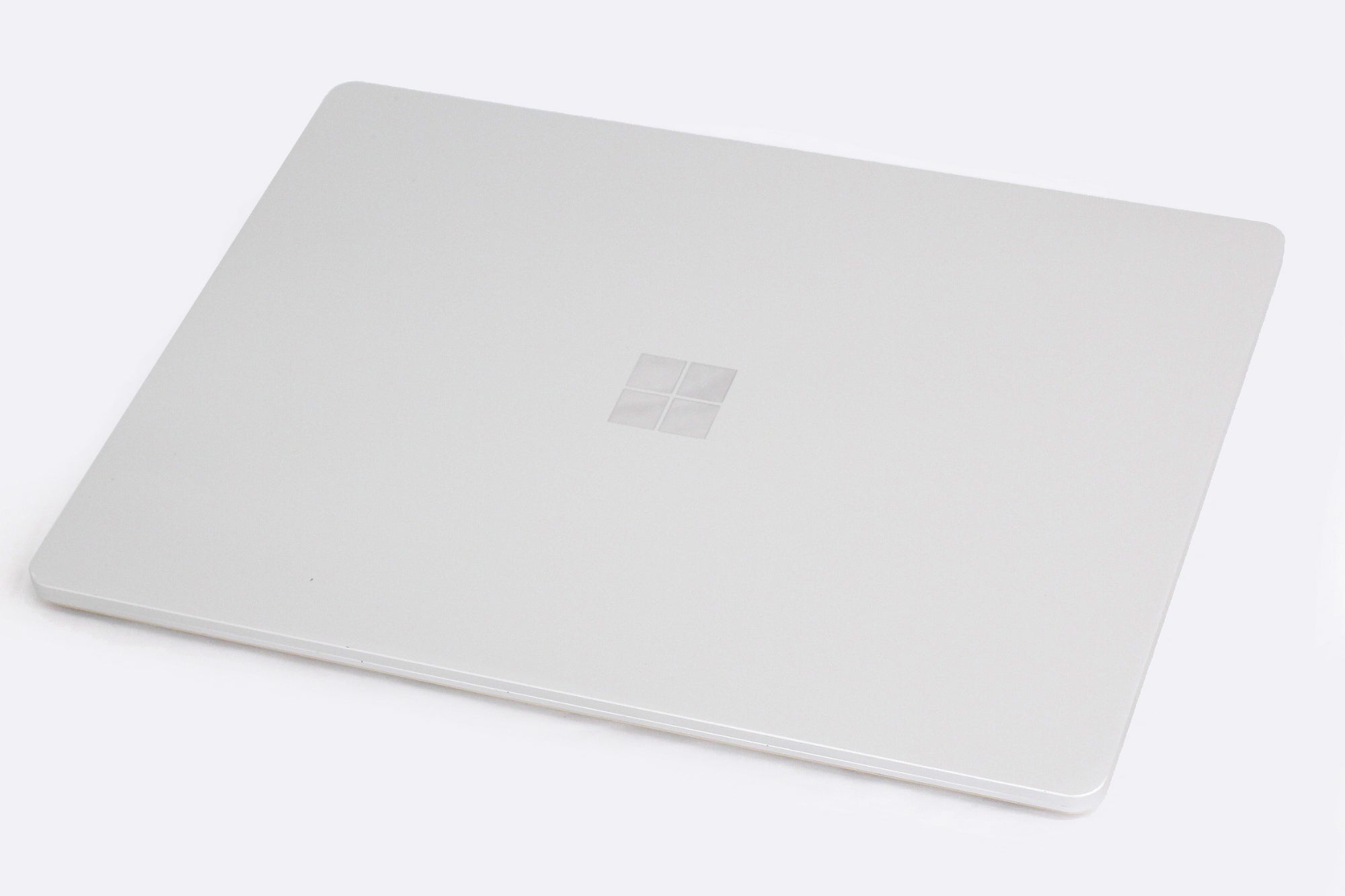Microsoft(マイクロソフト) Surface Laptop Go 2 KQR-00016 [プラチナ] (i5-1135G7/8GB/SSD256GB/12.4型/Windows11Pro) ノートPC - 電動工具・楽器・ブランド・住設家電も総合リユース｜リサイクルショップ福助