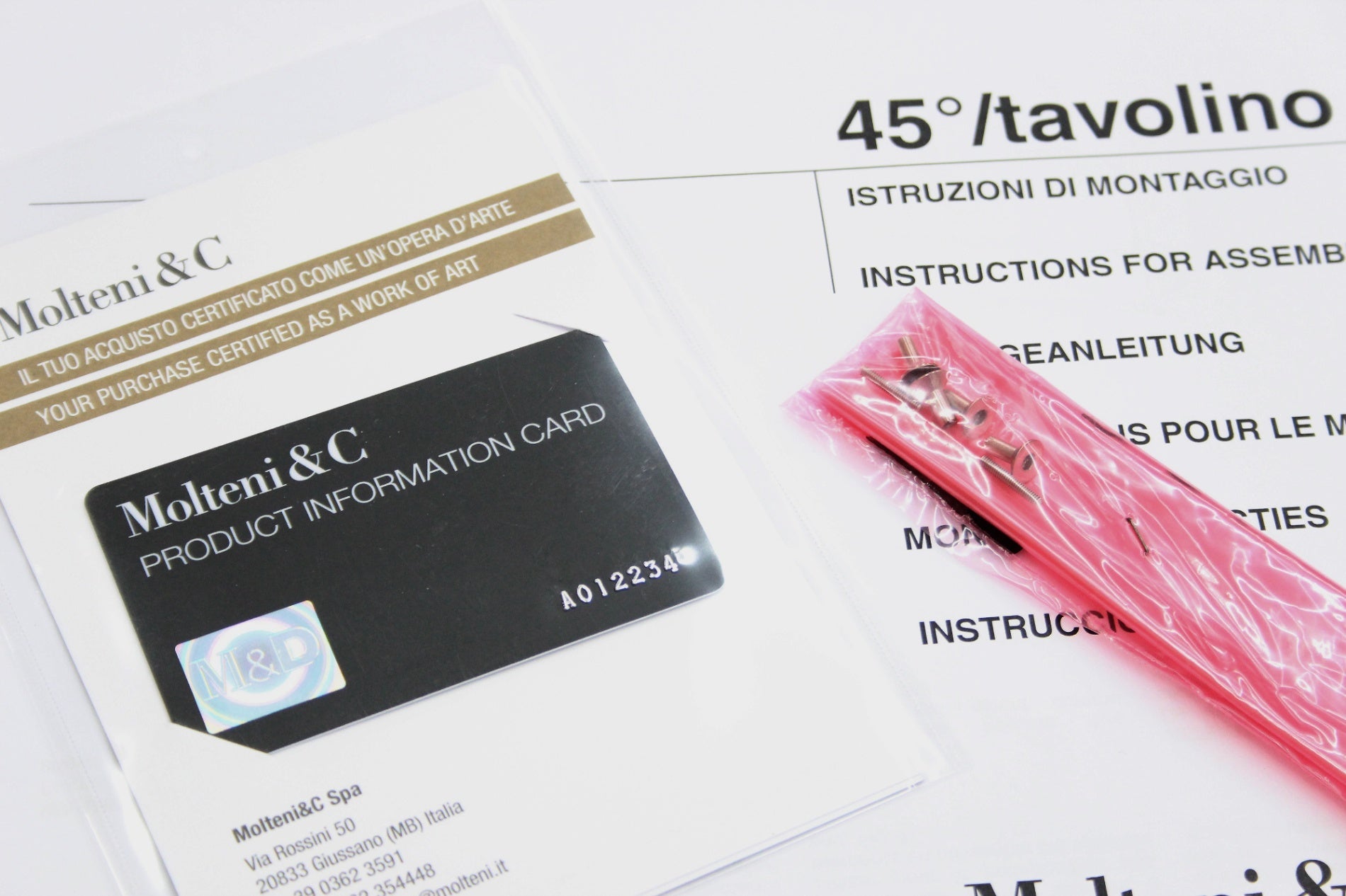 Molteni&C (モルテーニ ) 45°/tavolino グラードテーブル ガラステーブル/ローテーブル - 電動工具・楽器・ブランド・住設家電も総合リユース｜リサイクルショップ福助