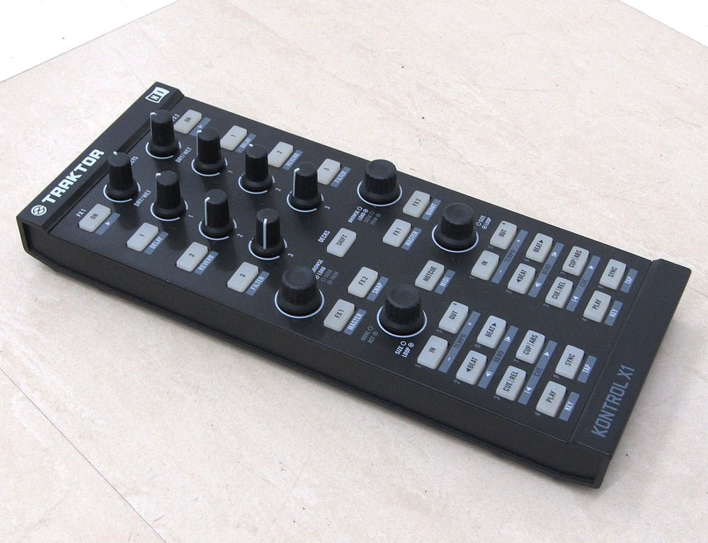 NATIVE INSTRUMENTS DJコントローラー TRAKTOR KONTROL X1 現状品 動作未確認 - 安心保証・業界最安値の販売 福助