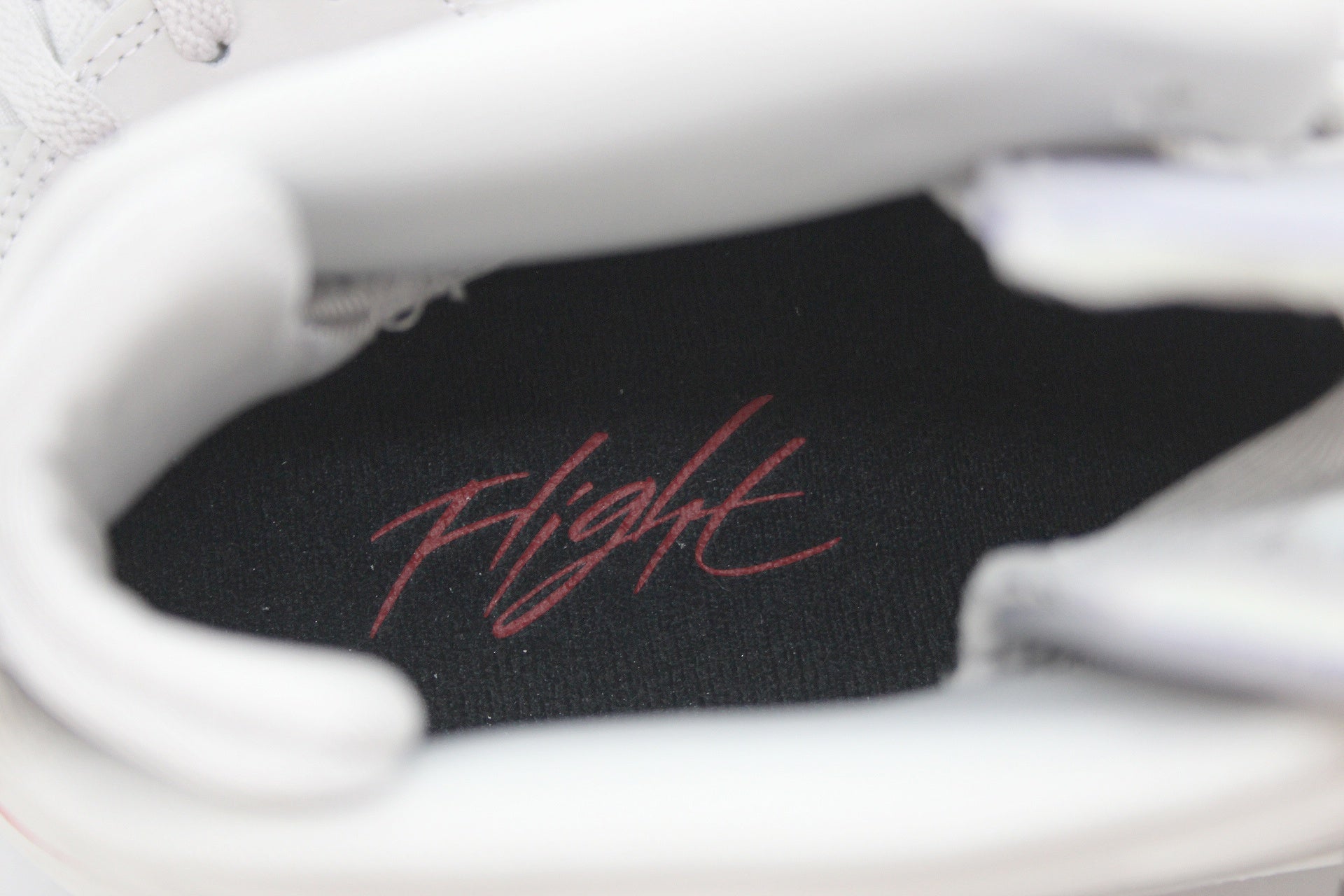 NIKE(ナイキ) スニーカー DZ4475 - 026 JORDAN MVP ジョーダンMVP NEUTRAL GREY/UNIVERSITY 28.0cm - 安心保証・業界最安値の販売 福助