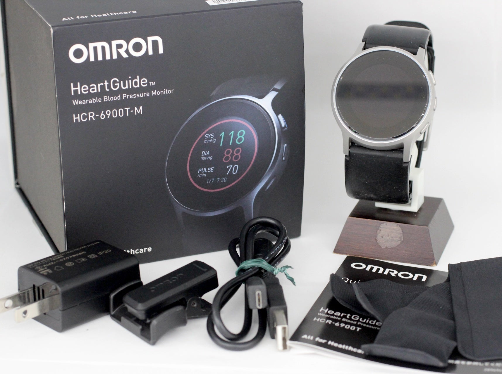 OMRON(オムロン) ウェアラブル血圧計 HCR - 6900T - M Heart Guide - 安心保証・業界最安値の販売 福助