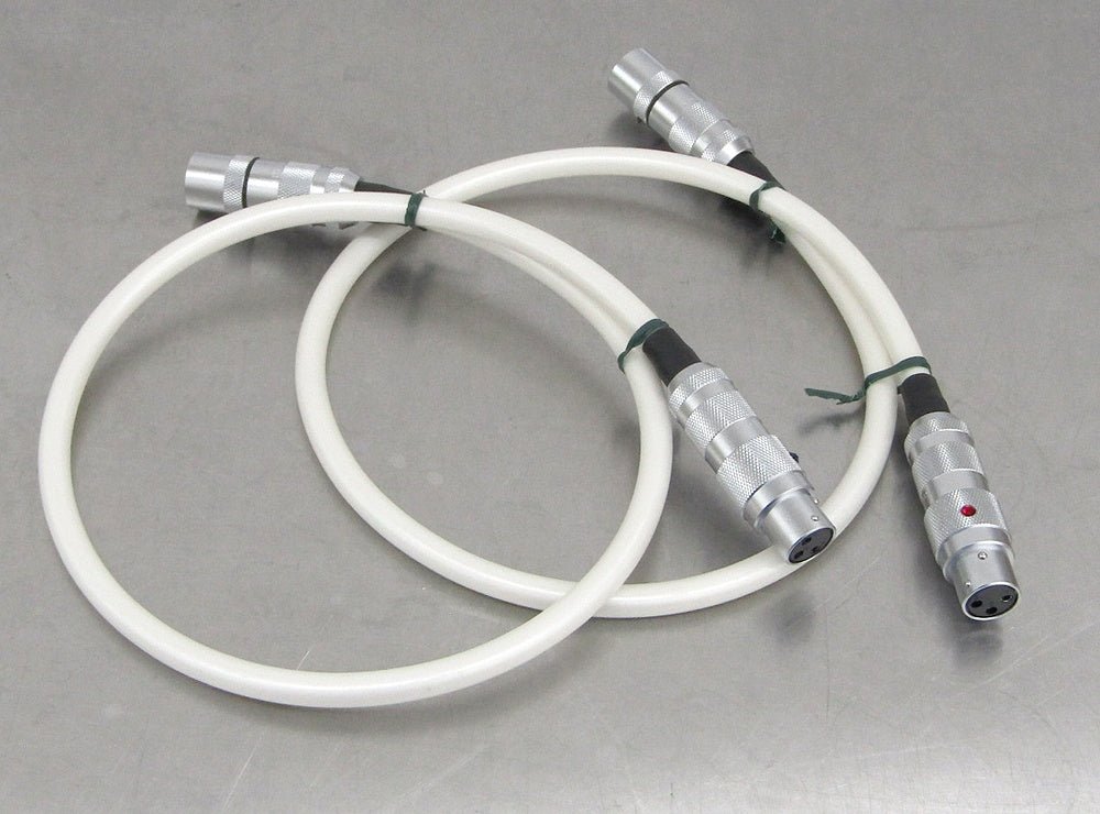 OYAIDE オヤイデ TUNAMI TERZO V2 XLRケーブル 0.7m 2本 ペア - 安心保証・業界最安値の販売 福助