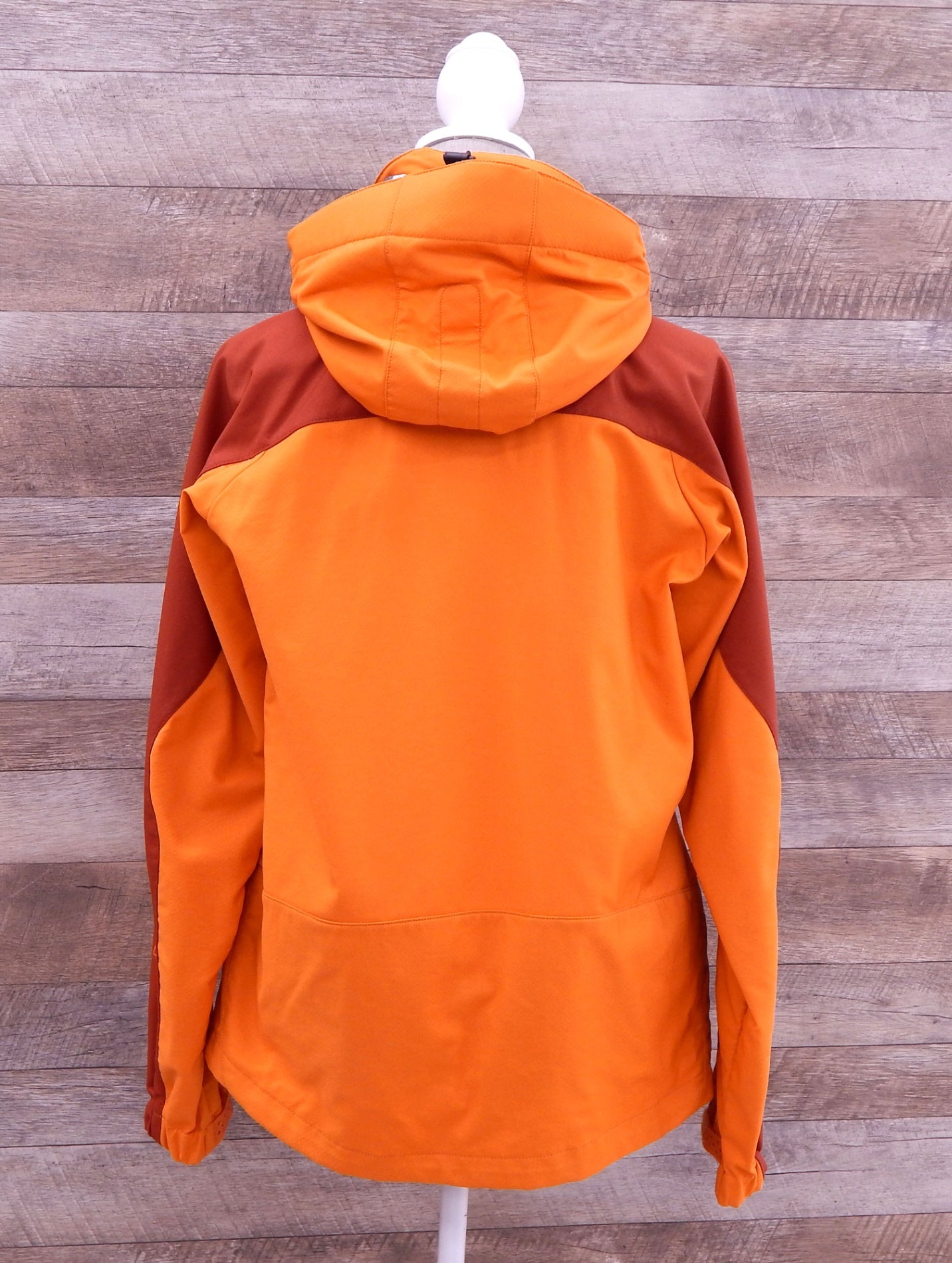 patagonia パタゴニア マウンテンパーカー 83720FA オレンジ ウィメンズXS - 安心保証・業界最安値の販売 福助