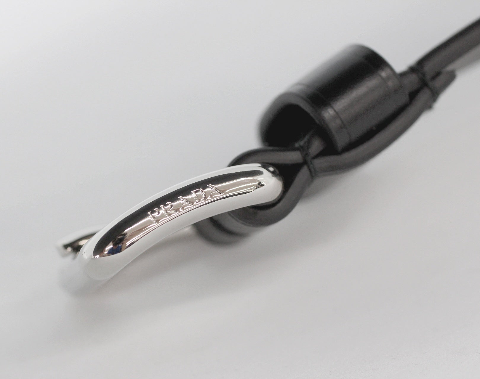 PRADA(プラダ) レザーベルト 2C 5832 85/34 (ウエスト79 - 89cm) ブラック/黒 - 安心保証・業界最安値の販売 福助