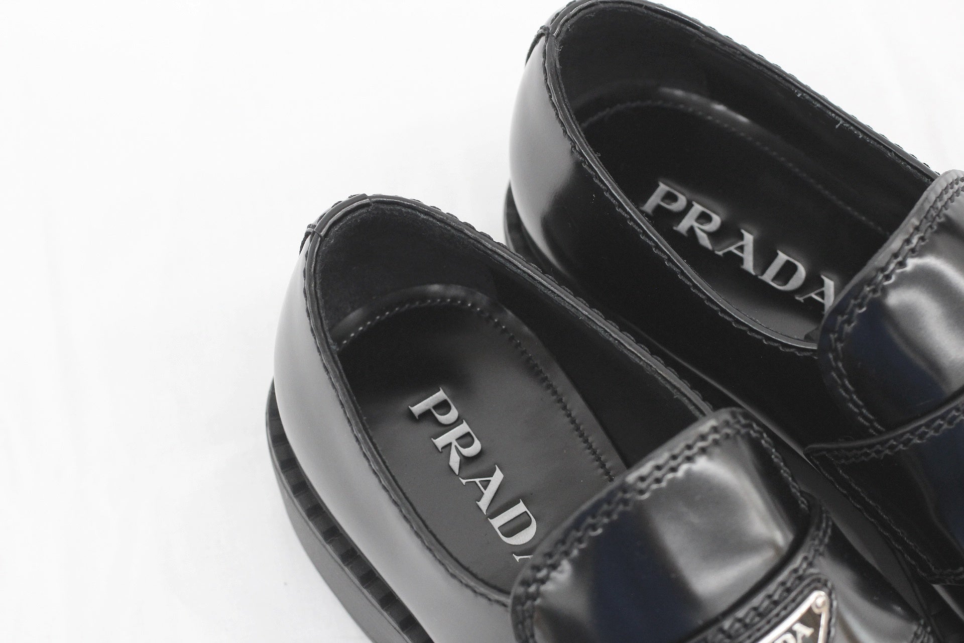 PRADA(プラダ) チョコレートブラッシュドレザー ローファー 2DE127 6 1/2(26.5cm相当) メンズ - 安心保証・業界最安値の販売 福助