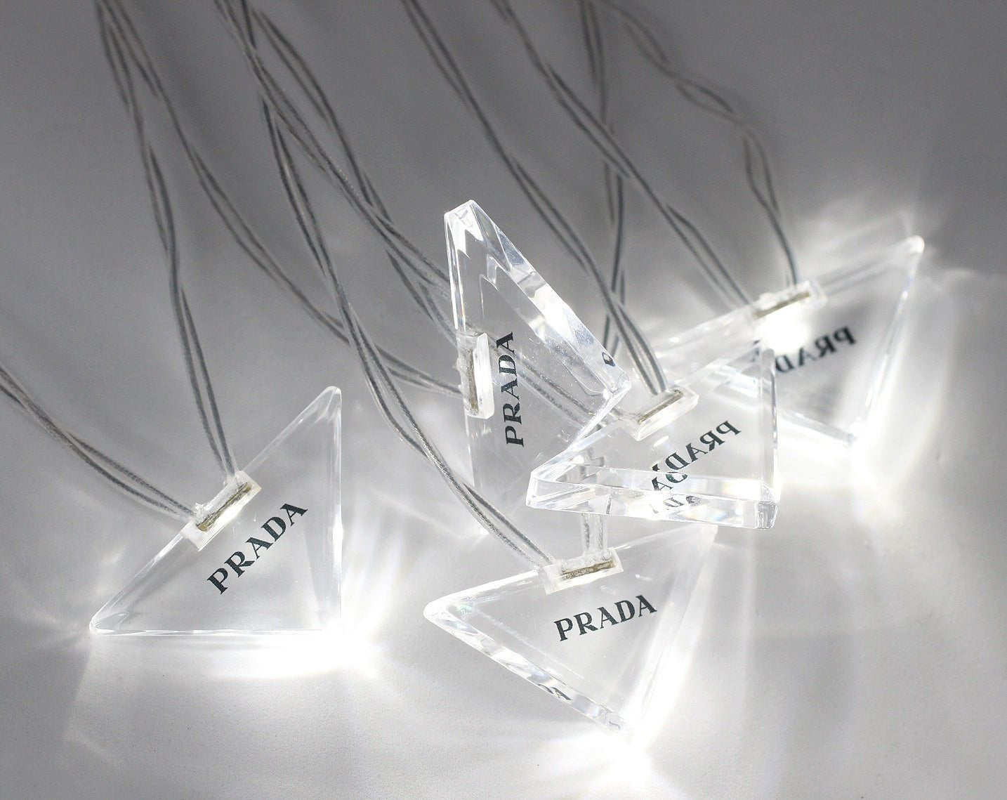 PRADA(プラダ) 2QK001 LED電飾オーナメント USB電源 動作品 - 安心保証・業界最安値の販売 福助