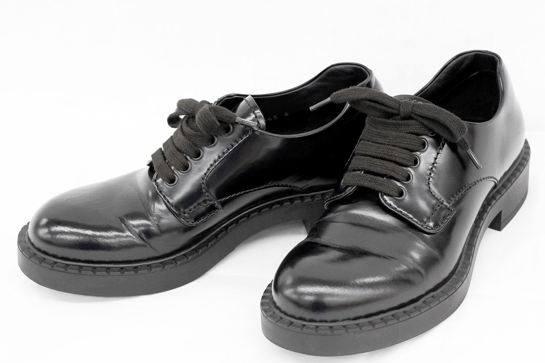 PRADA(プラダ) ブラッシュドレザーダービーシューズ 6(25~25.5cm相当) 2EE345 革靴 - 安心保証・業界最安値の販売 福助