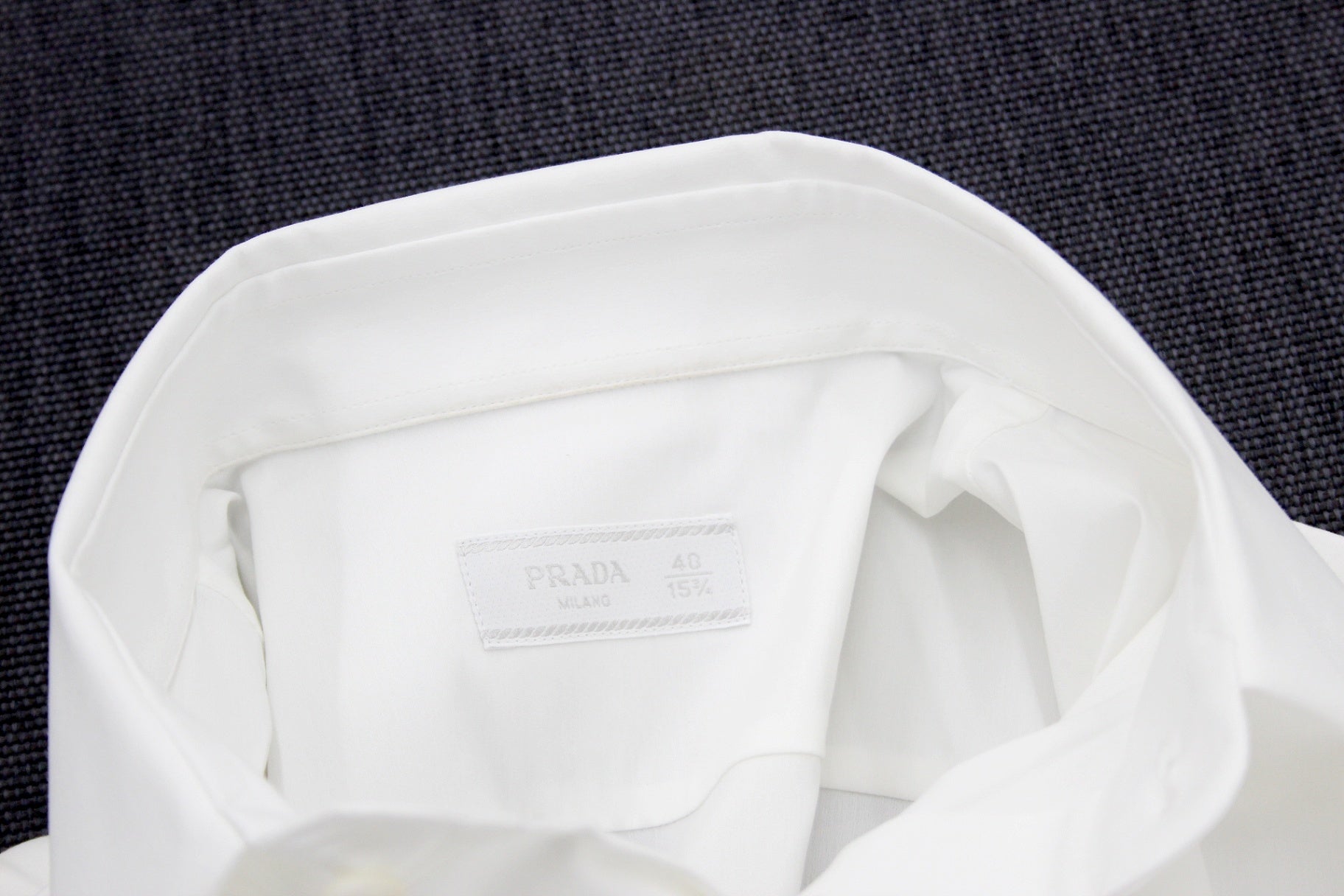 PRADA(プラダ) 長袖 Yシャツ ホワイト ACU1 2020 1550 UCM608 F62 サイズ40/15 3/4 - 安心保証・業界最安値の販売 福助