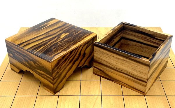 一舟作 錦旗書 将棋駒 本づけ特上彫り 黒柿将棋駒箱 付属 - 安心保証・業界最安値の販売 福助