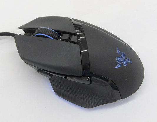Razer レイザー Basilisk V3 ゲーミングマウス 有線 光学式 RZ01 - 04000100 - R3M1 - 安心保証・業界最安値の販売 福助