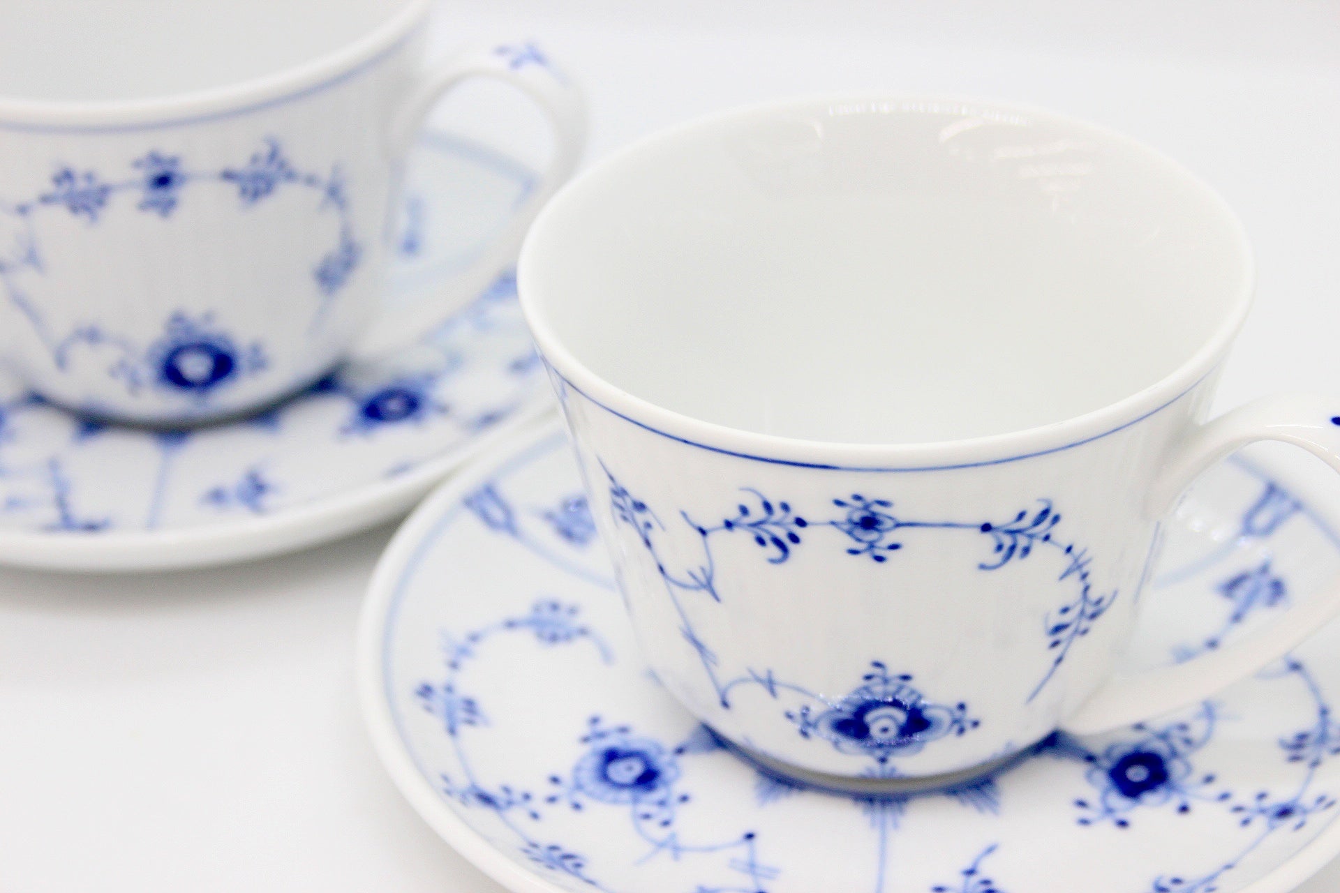 ROYAL COPENHAGEN(ロイヤルコペンハーゲン) ブルーフルーテッド プレイン カップ&ソーサー 1016756 2客セット ペア - 安心保証・業界最安値の販売 福助