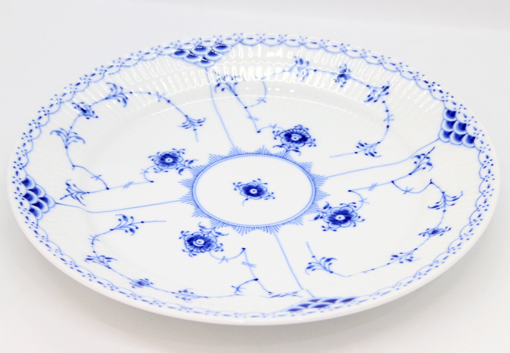 ROYAL COPENHAGEN(ロイヤルコペンハーゲン) ブルーフルーテッド プレイン プレート 25cm - 安心保証・業界最安値の販売 福助