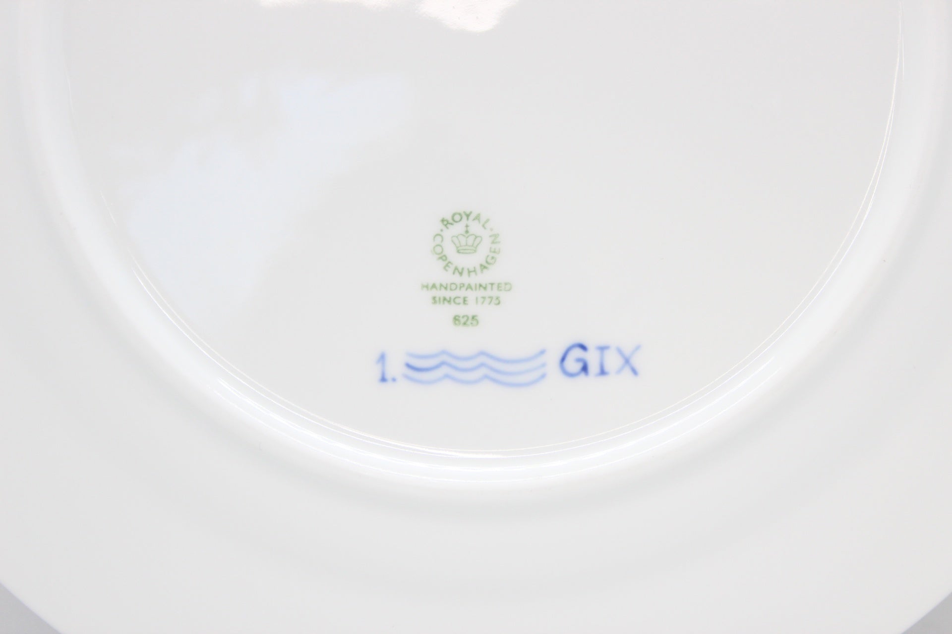 ROYAL COPENHAGEN(ロイヤルコペンハーゲン) ブルーフルーテッド プレイン プレート 25cm - 安心保証・業界最安値の販売 福助