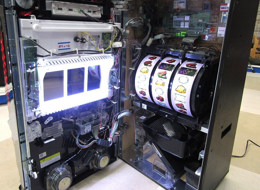 パチスロ実機 Sammy サミー 偽物語/ZS コイン不要機付き/家庭用電源対応/Vol調節つまみ有 5号機 - 安心保証・業界最安値の販売 福助
