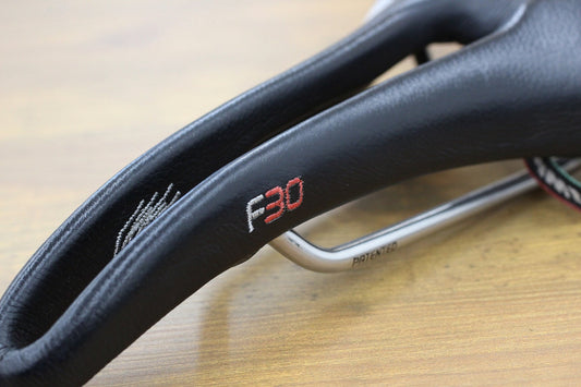 SELLE SMP フラットサドル F30 ブラック セラSMP ロードバイク - 電動工具・楽器・ブランド・住設家電も総合リユース｜リサイクルショップ福助