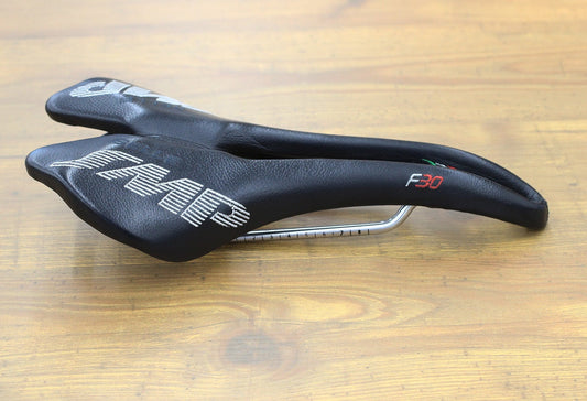 SELLE SMP フラットサドル F30 ブラック セラSMP ロードバイク - 電動工具・楽器・ブランド・住設家電も総合リユース｜リサイクルショップ福助