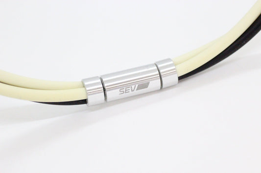 SEV LOOPER (セブ ルーパー) type 3M サイズ46 ホワイト/ホワイト/ブラック ネックレス/首用 - 電動工具・楽器・ブランド・住設家電も総合リユース｜リサイクルショップ福助