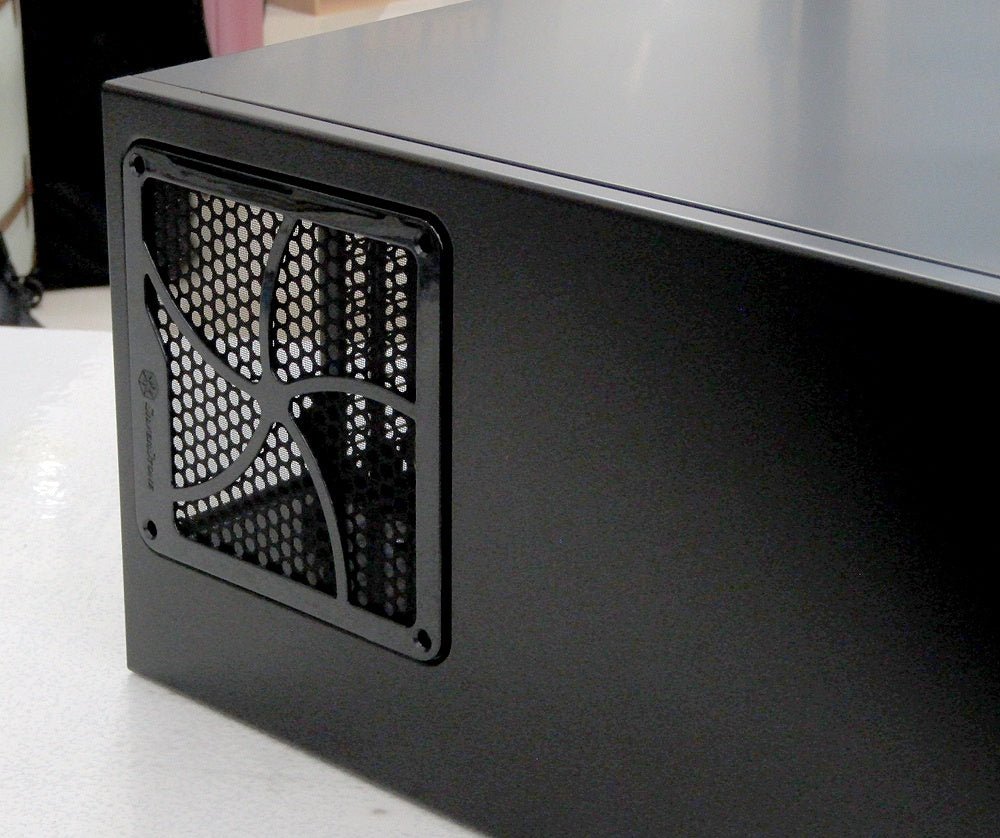 SilverStone Kublaiシリーズ PCケース SST - KL06B ミニタワー型 自作PC用 - 安心保証・業界最安値の販売 福助