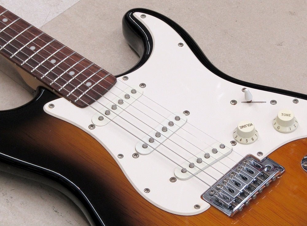 Squier by Fender エレキギター Bullet Strat スクワイヤー/フェンダー - 安心保証・業界最安値の販売 福助