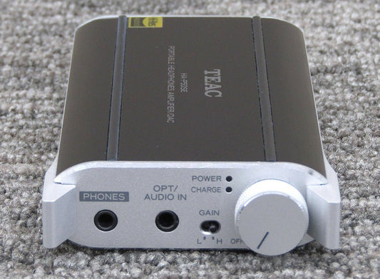 TEAC ティアック DAC搭載ポータブルヘッドフォンアンプ HA-P50SE-B ハイレゾ音源対応 ヘッドホンアンプ - 電動工具・楽器・ブランド・住設家電も総合リユース｜リサイクルショップ福助