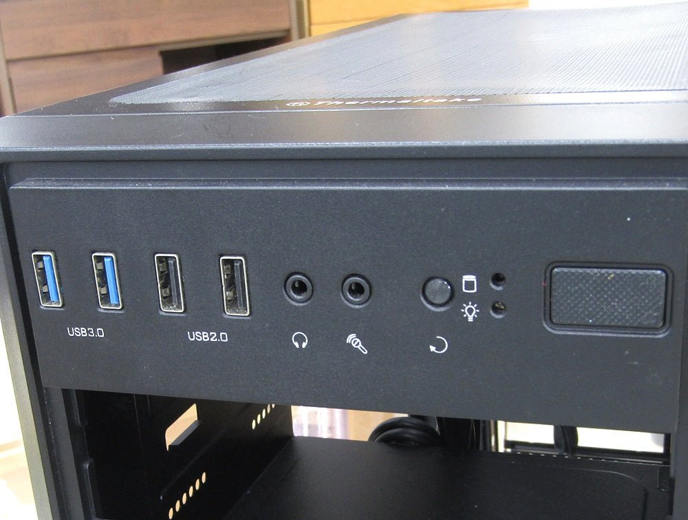 Thermaltake PCケース パソコンタワーケース - 安心保証・業界最安値の販売 福助