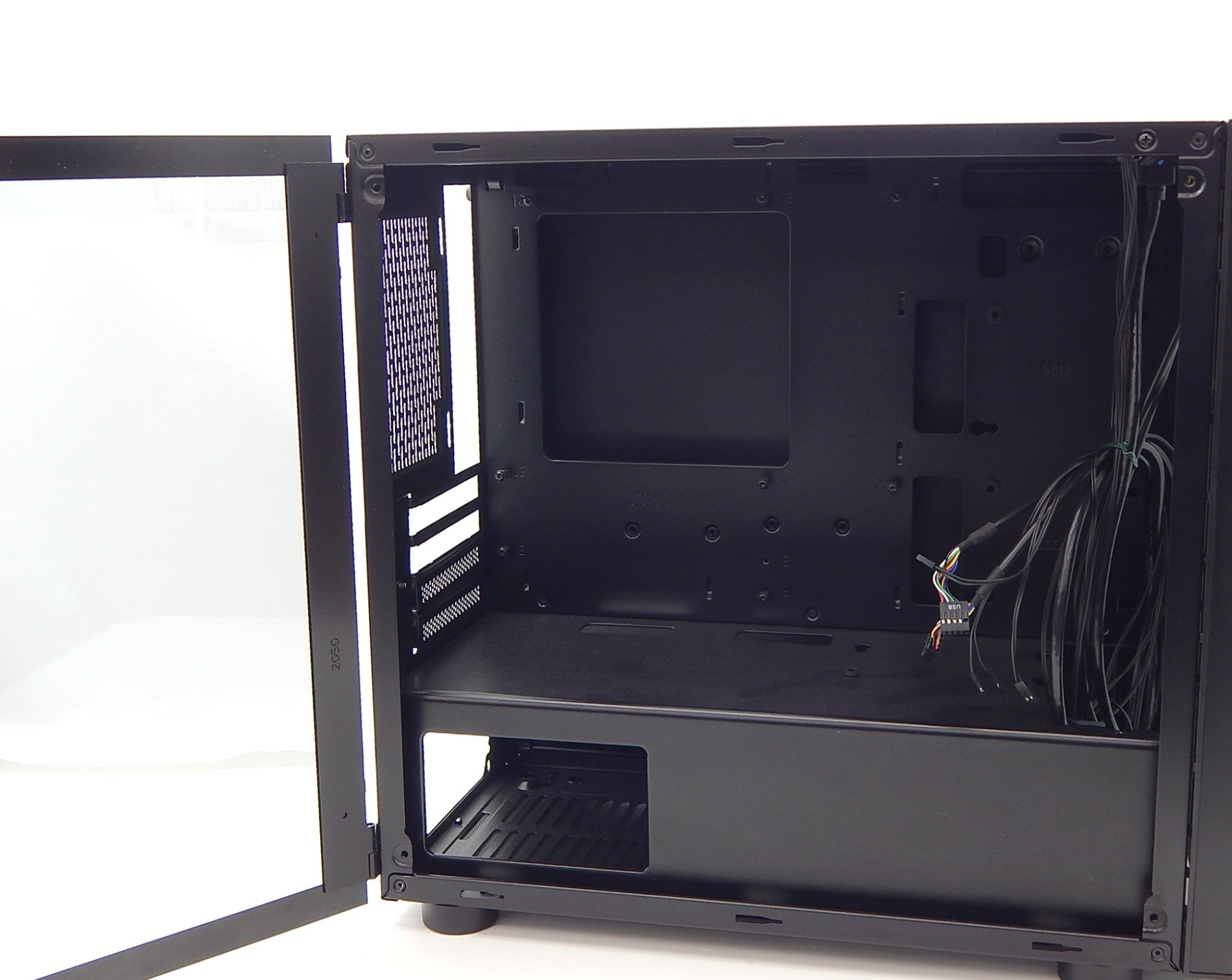 Thermaltake PCケース パソコンタワーケース - 安心保証・業界最安値の販売 福助