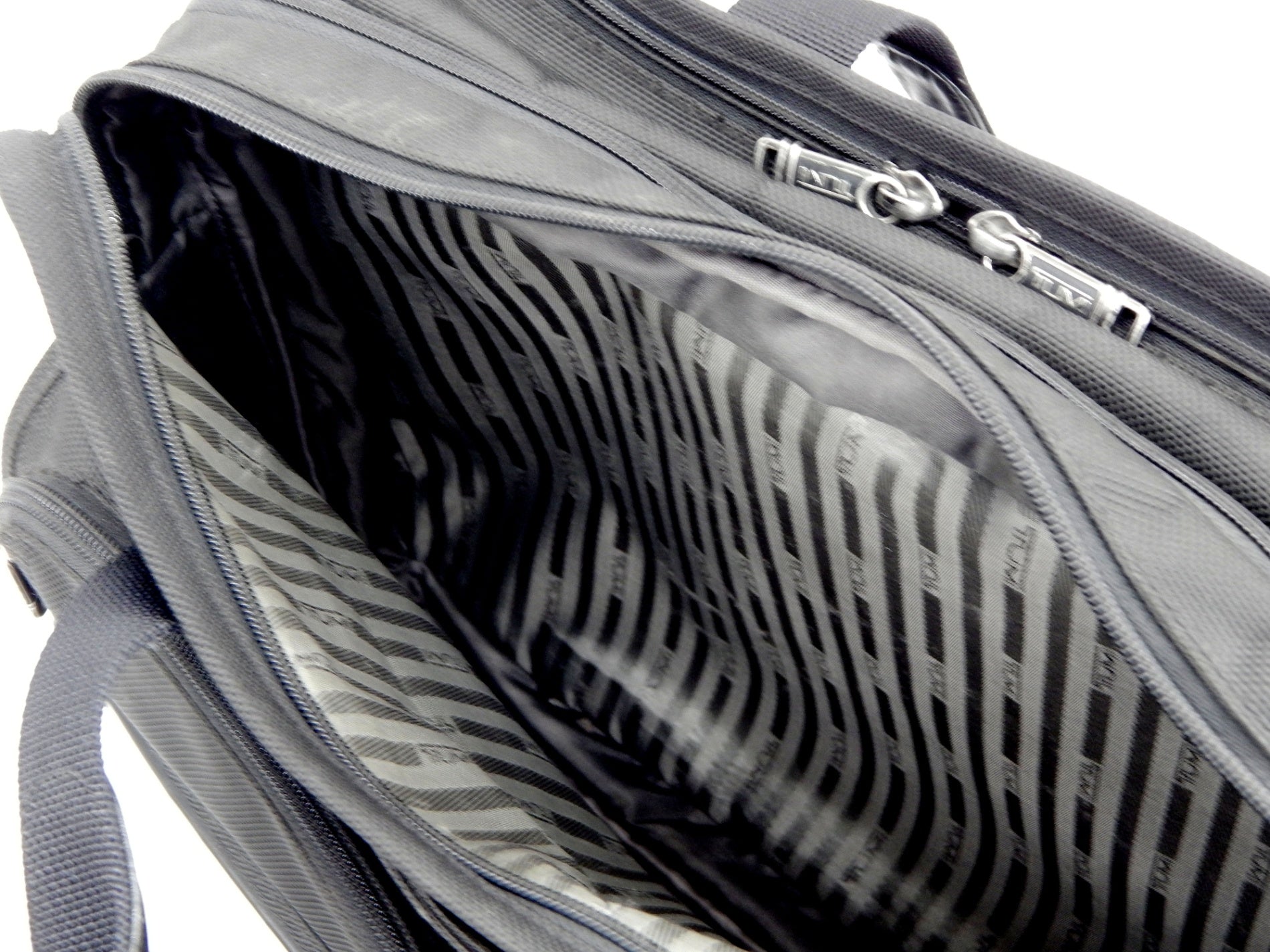 TUMI (トゥミ) ALPHA アルファ エクスパンダブルオーガナイザーコンピューターブリーフバック - 安心保証・業界最安値の販売 福助