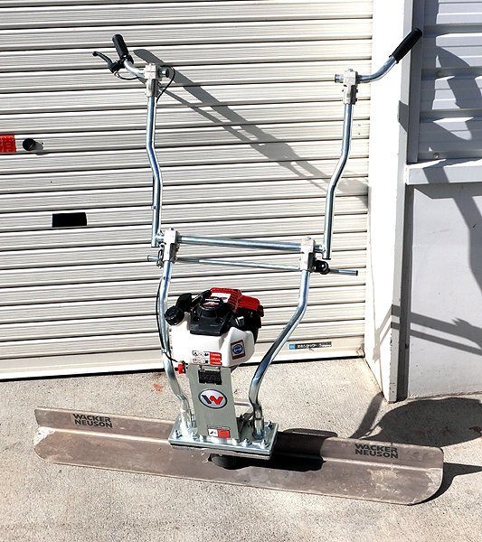 札幌市限定販売 Wacker Neuson/ワッカーノイソン ウェットスクリード P35A エンジン始動OK (Honda GX35内蔵) 1.6馬力 - 安心保証・業界最安値の販売 福助