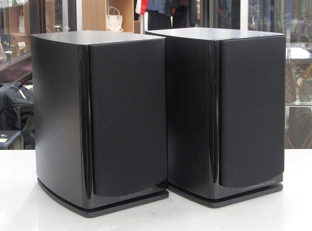 Wharfedale ワーフェデール Diamond 11.2 スピーカーペア ブラック 2Way ブックシェルフ型 - 安心保証・業界最安値の販売 福助
