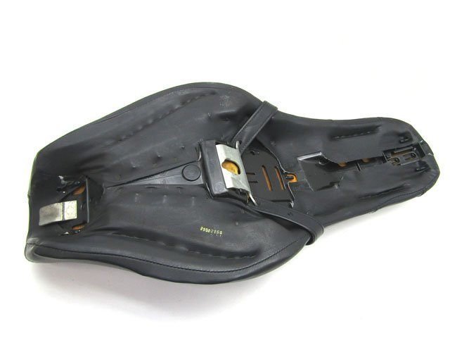 ハーレーダビッドソン スポーツスター XL 1200 883 純正 ダブルシート RDW - 92/61 - 0067 バッドランダーシート - 安心保証・業界最安値の販売 福助