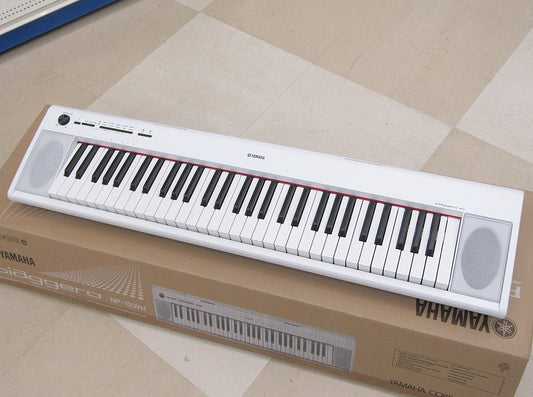 ヤマハ YAMAHA NP - 12WH ホワイト 61鍵盤 電子キーボード piaggero/ピアジェーロ - 安心保証・業界最安値の販売 福助