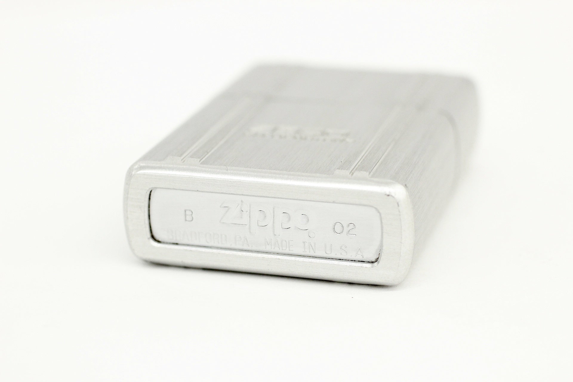 ZERO HALLIBURTON(ゼロハリバートン) zippo ジッポー オイルライター 02年製 - 電動工具・楽器・ブランド・住設家電も総合リユース｜リサイクルショップ福助