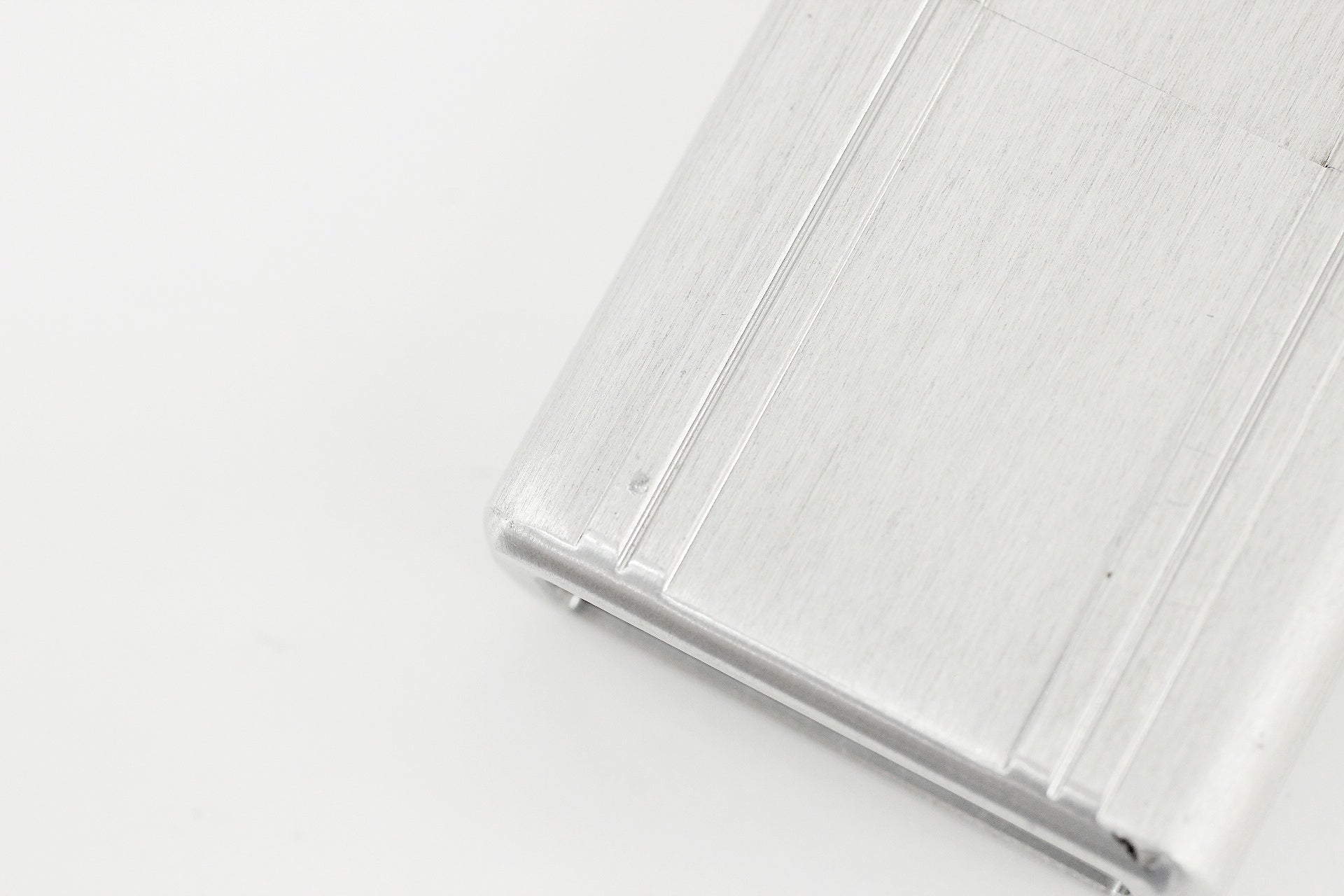 ZERO HALLIBURTON(ゼロハリバートン) zippo ジッポー オイルライター 02年製 - 電動工具・楽器・ブランド・住設家電も総合リユース｜リサイクルショップ福助